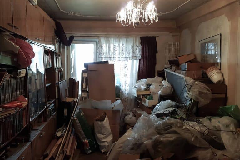 Hoarding rubbish removal